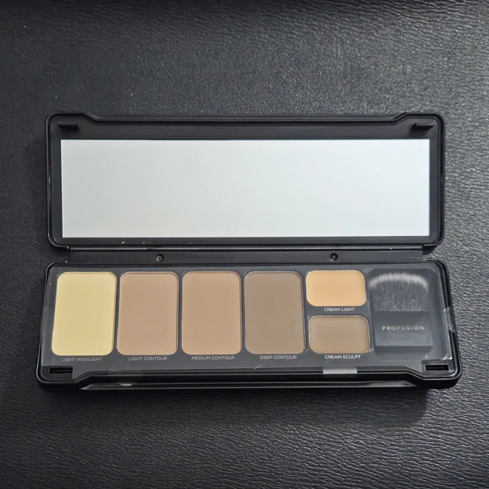 Profusion Cosmetics Six Shade Contour Palette and Brush